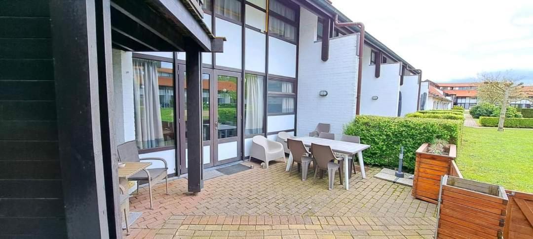 Holiday home Duinengolf 37 *